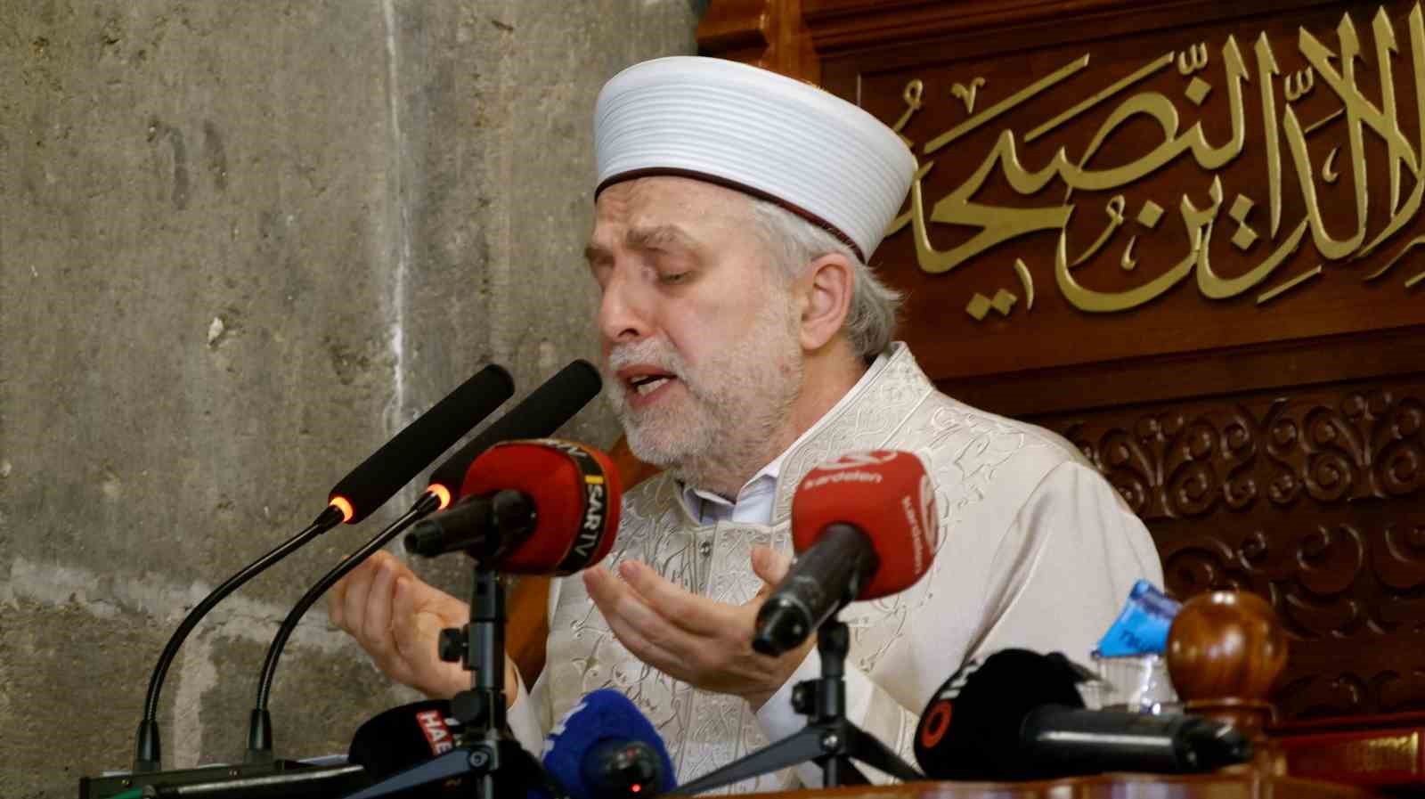 500 yıllık 1001 Hatim geleneğinin duası ger&ccedil;ekleştirildi
