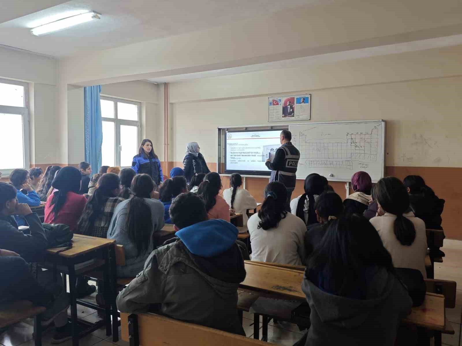 Ağrı’da çocukların güvenliği için seminer ve denetimler yapıldı