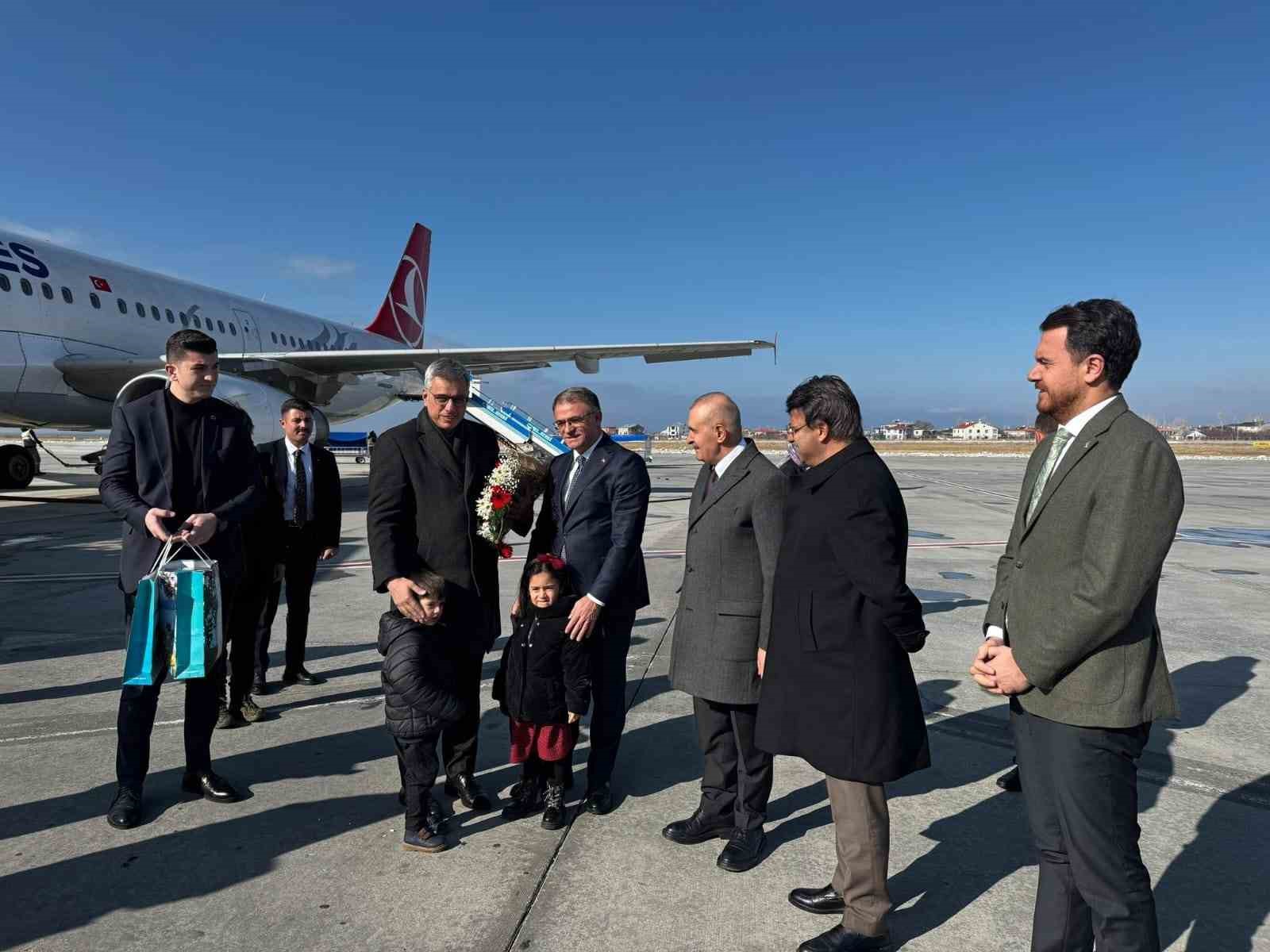 Bakan Memişoğlu&rsquo;ndan gribal enfeksiyon a&ccedil;ıklaması
