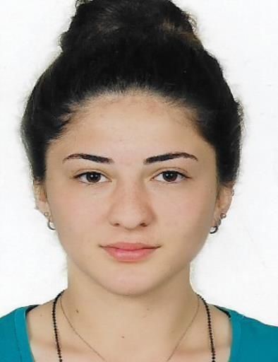 Ara&ccedil;tan atladığı sırada bir başka aracın &ccedil;arptığı gen&ccedil; kadın son yolculuğuna uğurlandı
