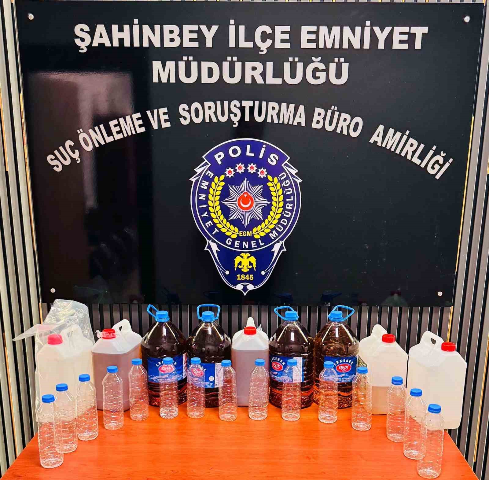 Gaziantep’te 55 litre sahte alkol ele geçirildi