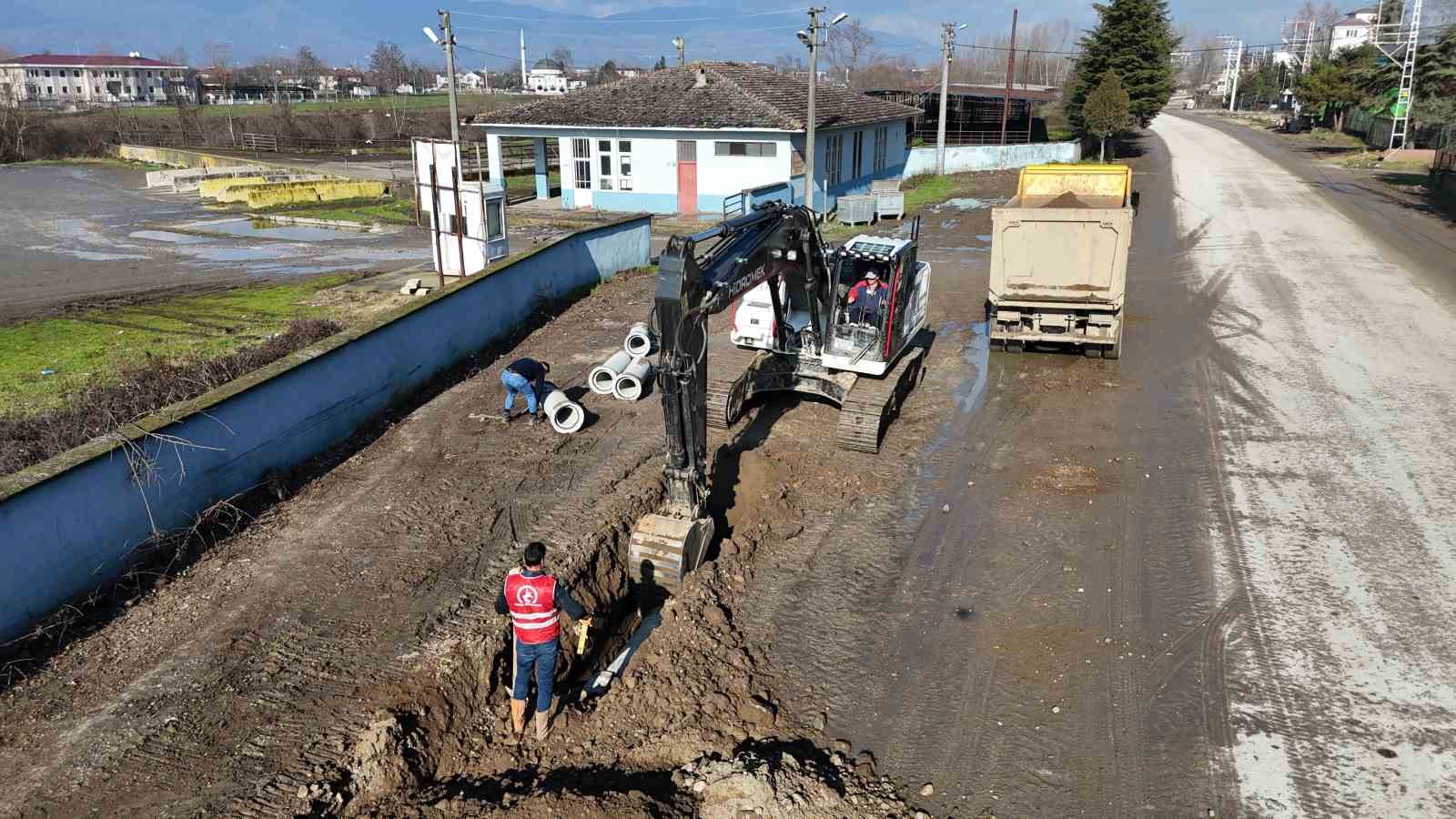 Düzce’de yağmur suyu hattı çalışmaları başladı
