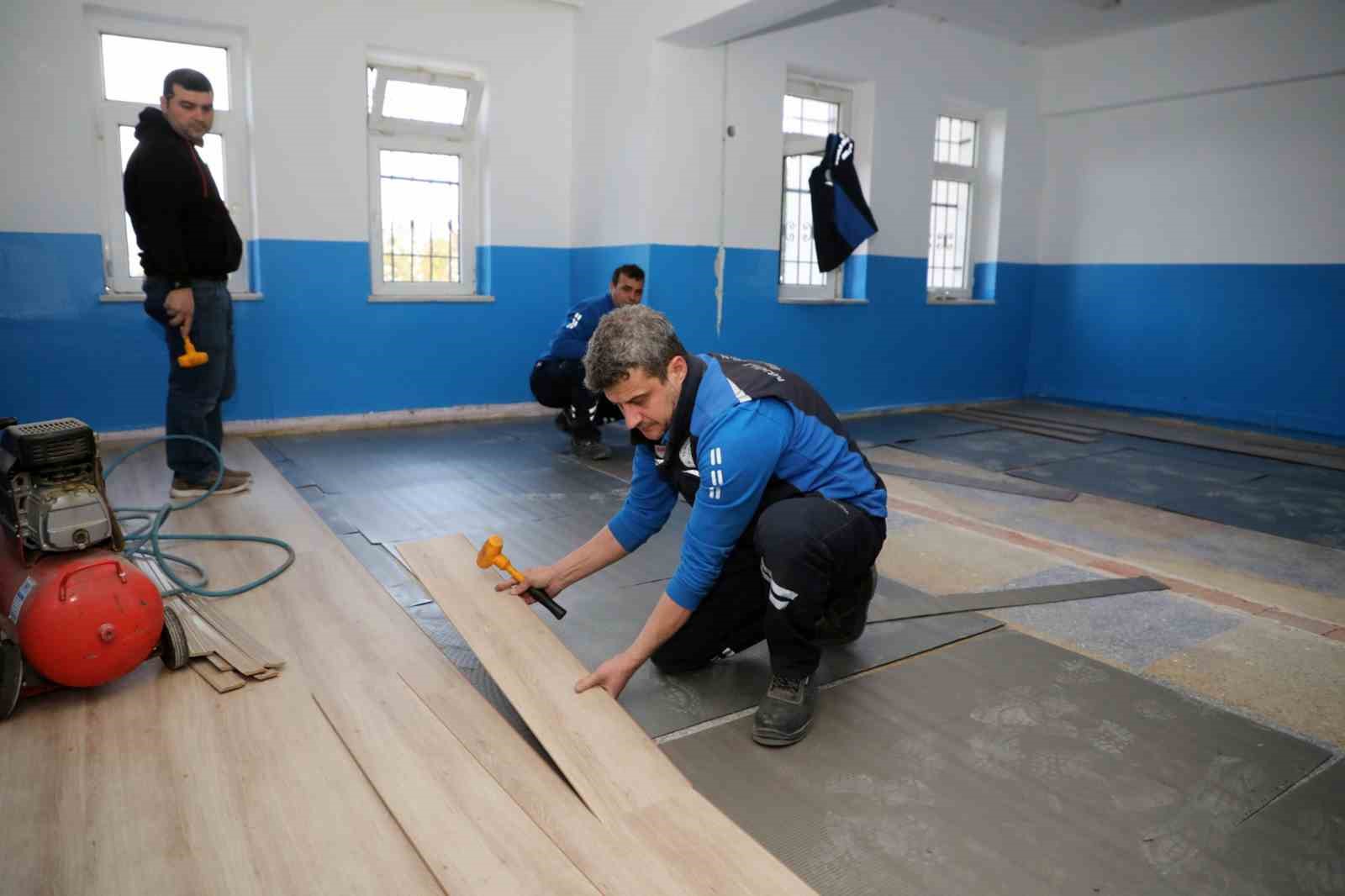 Muğla Büyükşehir 16 okulda bakım-onarım çalışması başlattı