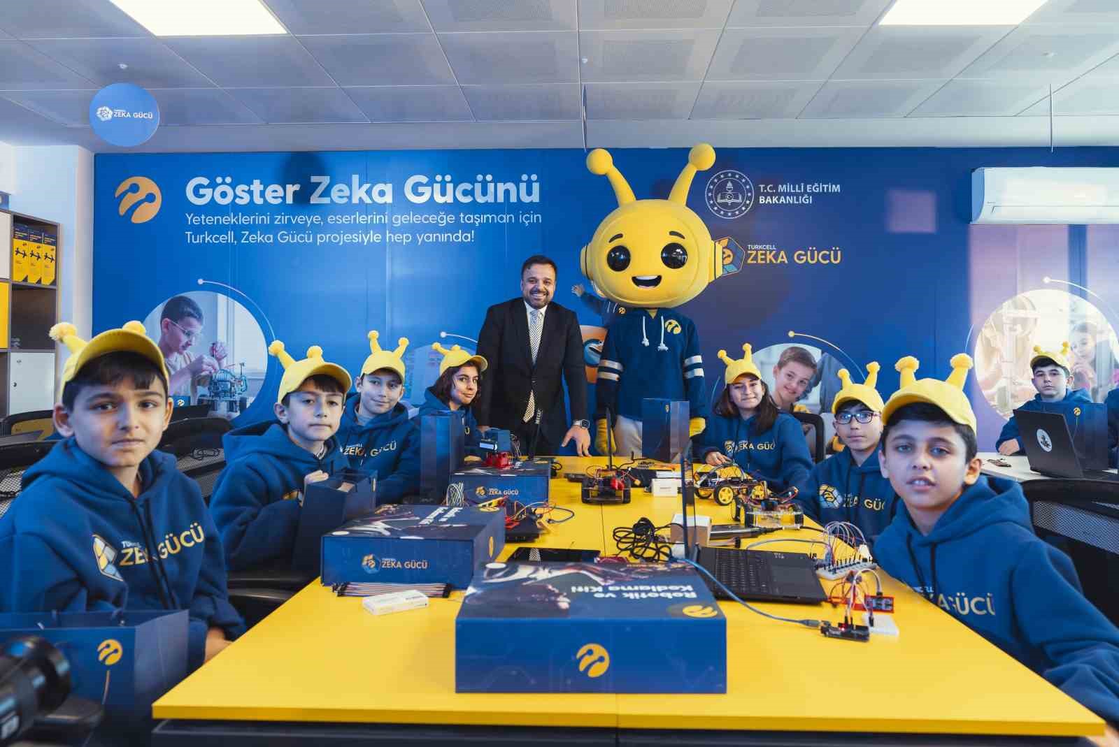 Turkcell Zekâ Gücü Projesi’nin yeni sınıfı Elbistan’da açıldı