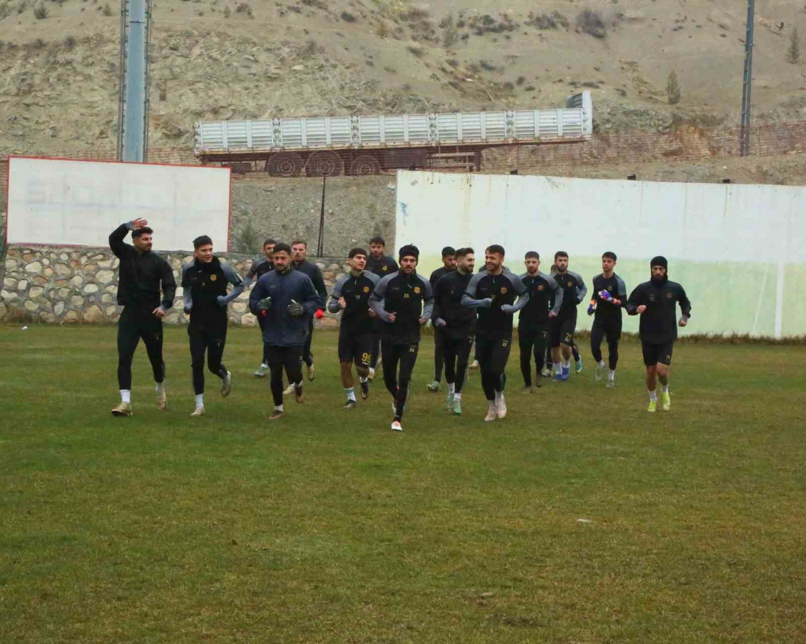 Yeni Malatyaspor’da yaprak dökümü sürüyor
