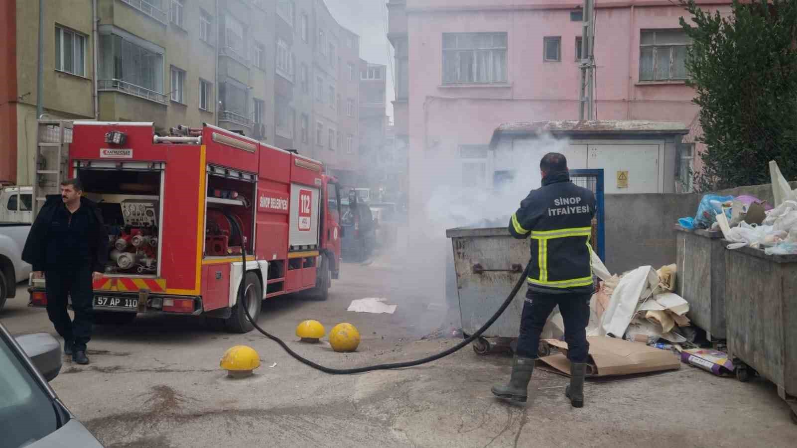 Çöpe atılan soba külü yangına sebep oldu
