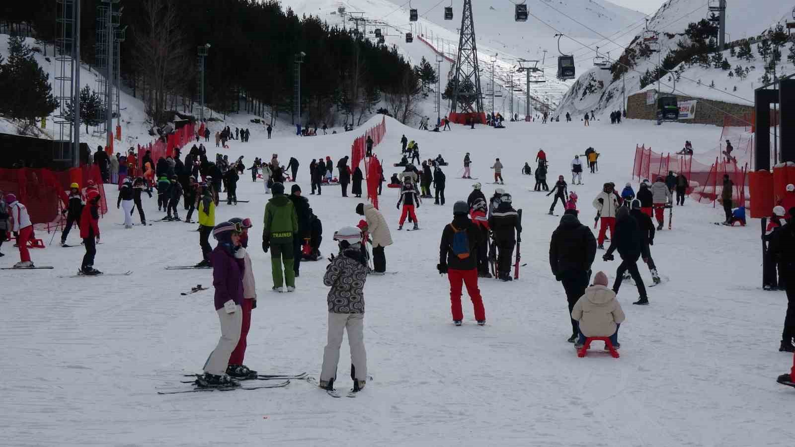 Palandöken sömestir tatilinde ilgi odağı
