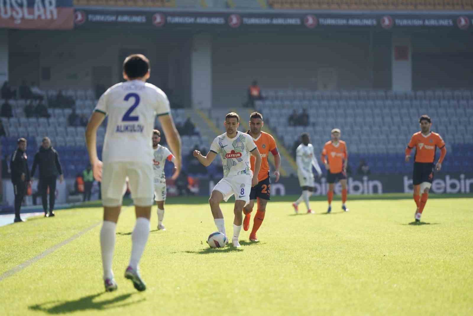 Trendyol Süper Lig: Başakşehir: 0 - Çaykur Rizespor: 0 (Maç devam ediyor)
