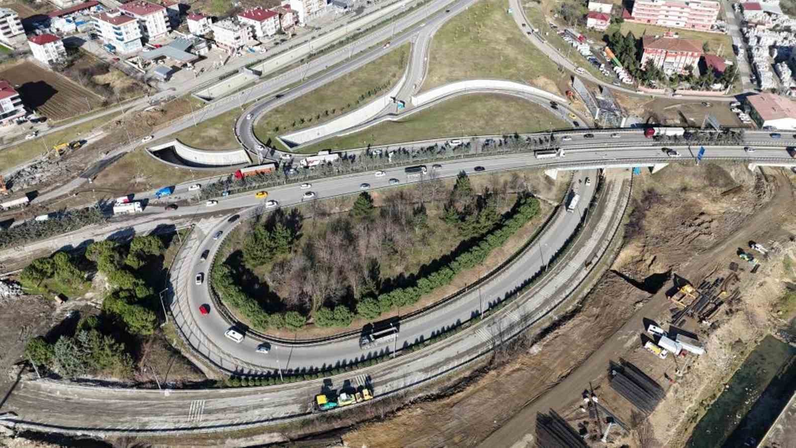 Yeşilkent Kavşağı’nda trafik akışı değişikliği