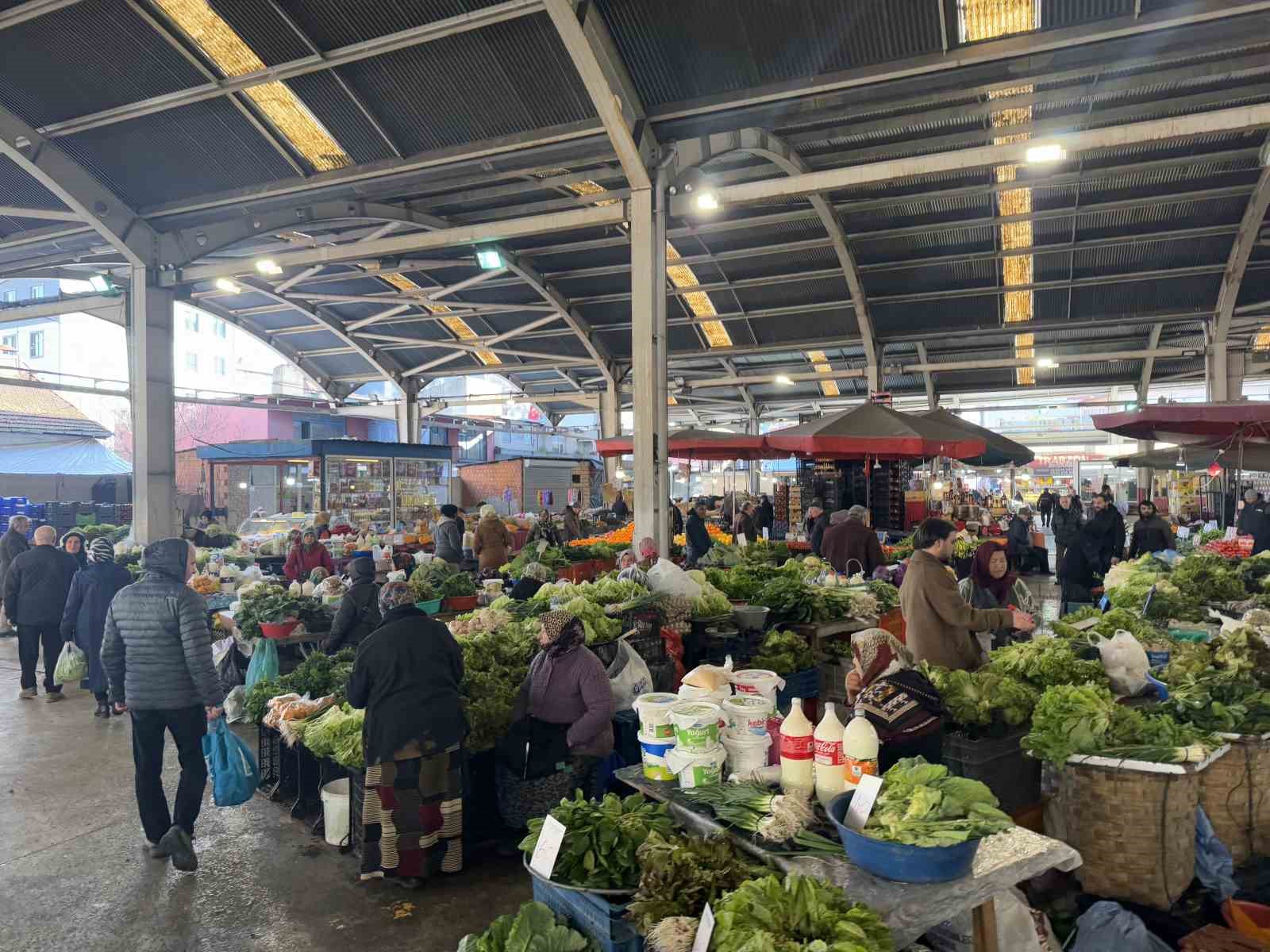 Halk pazarına ilgi düştü