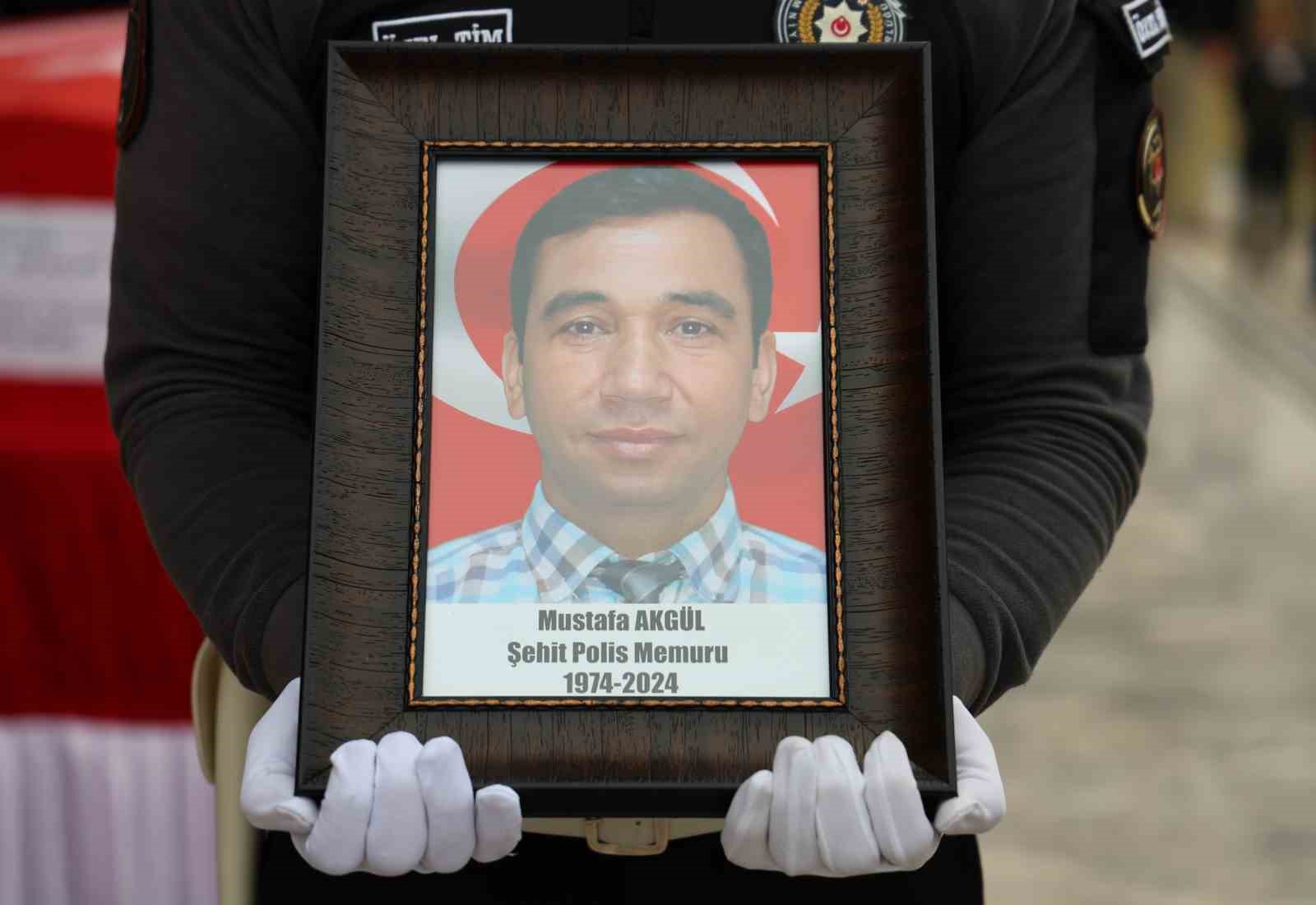 Polisi şehit eden uzman &ccedil;avuşun 9 yıl hapsi istendi
