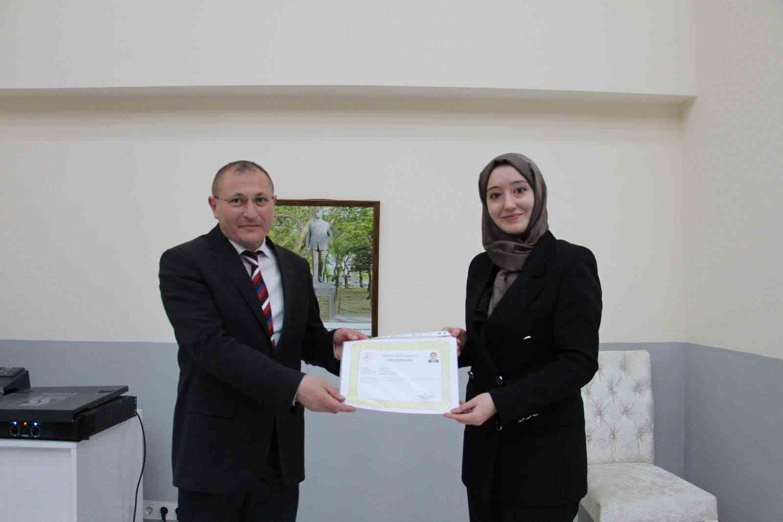 Dumlupınar Kaymakamı &Ouml;zpınar&rsquo;a veda yemeği
