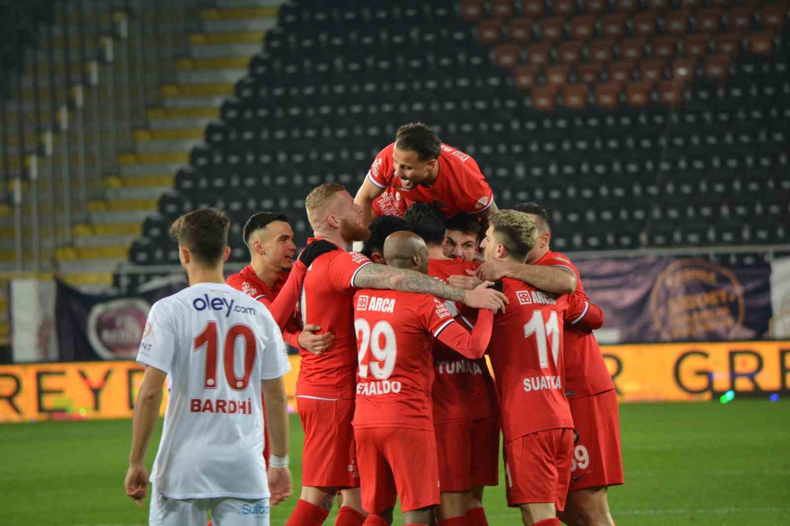 Trendyol 1. Lig: Çorum FK: 3 - Ümraniyespor: 1