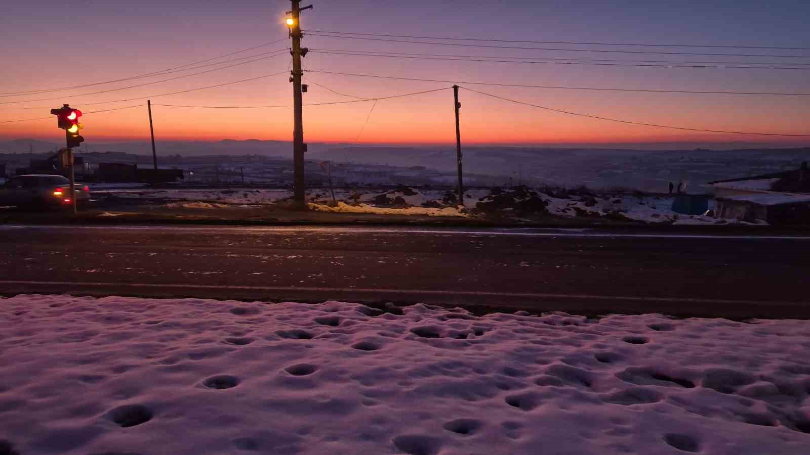 Tekirdağ’da gün batımında muhteşem görüntü: Kızıl ve beyazın dansı