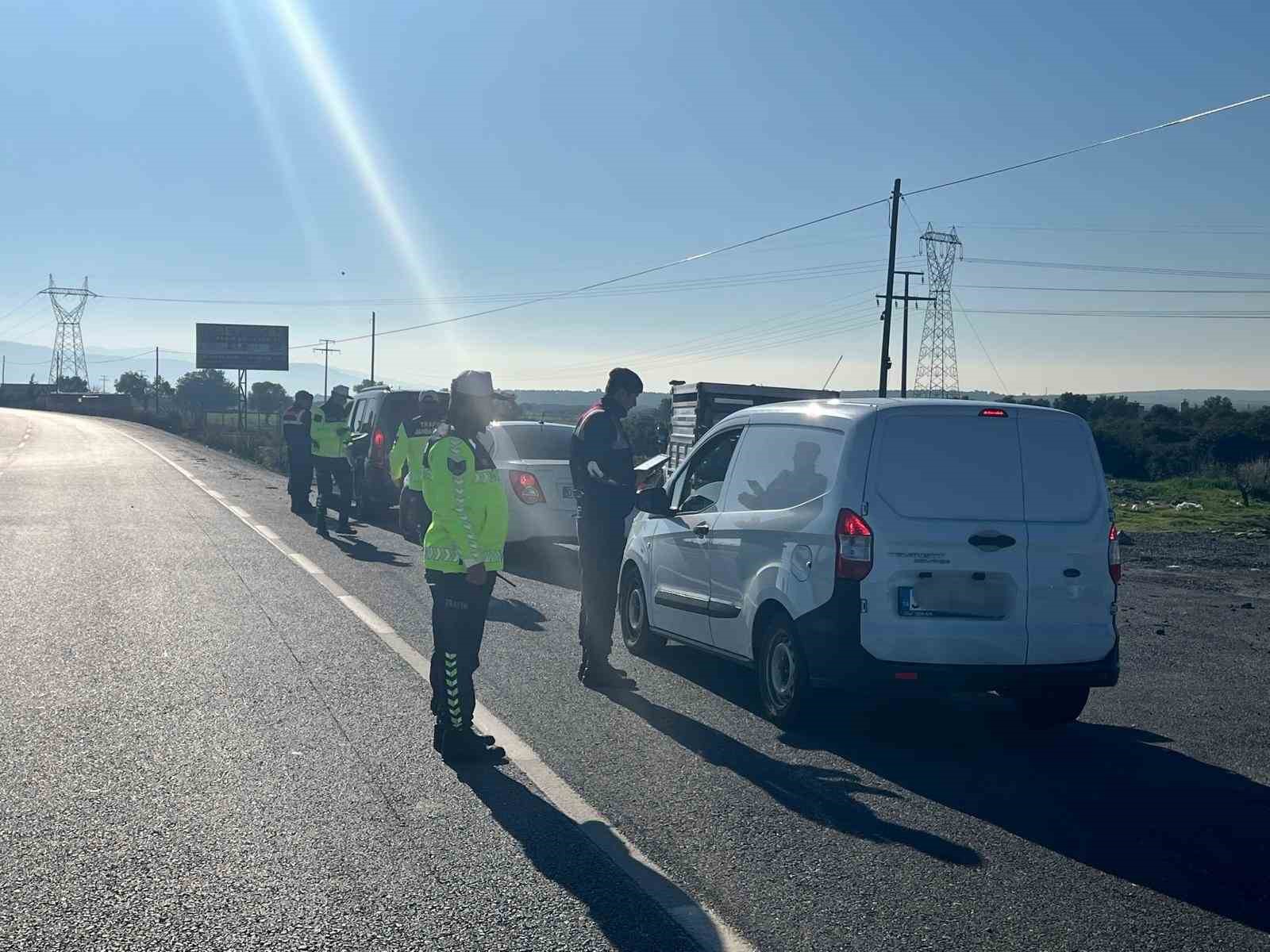 Jandarmadan mikro İHA ile hava destekli trafik denetimi