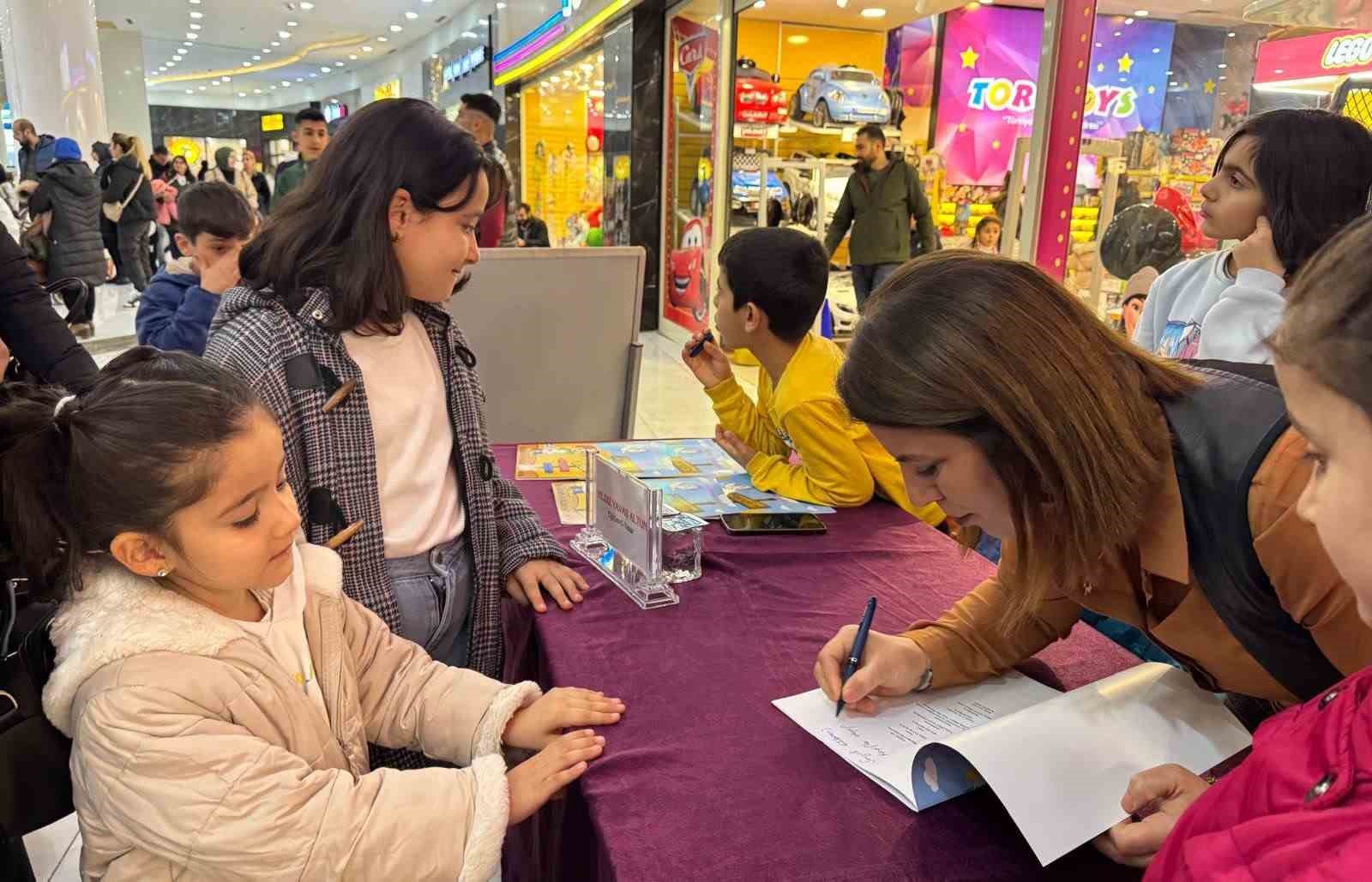 Mardian Mall AVM’de imza günü