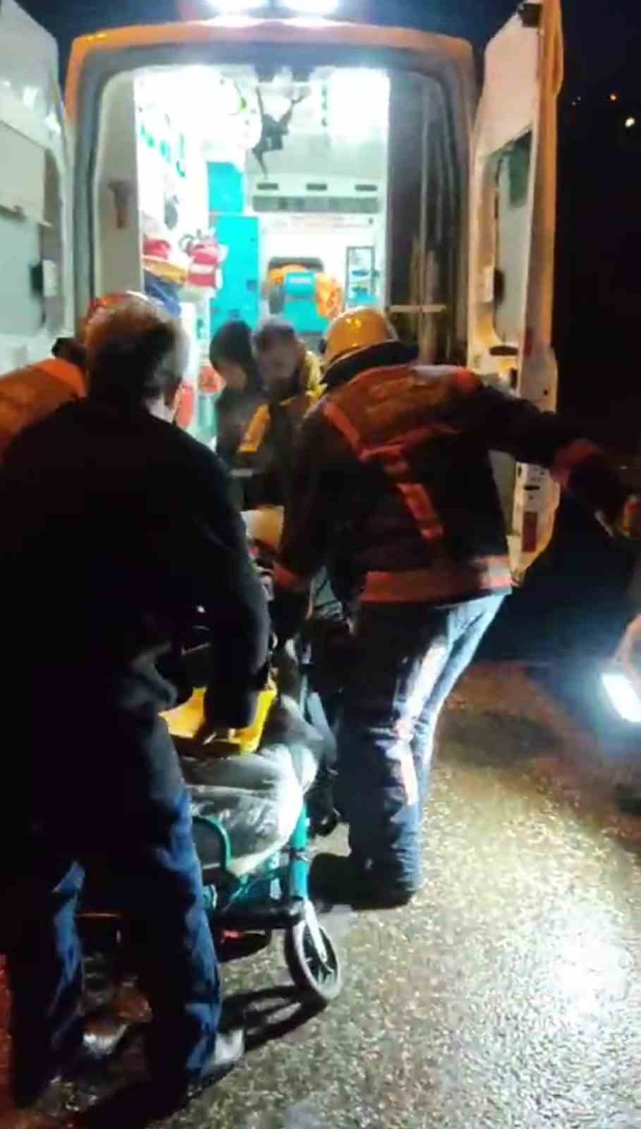 Ordu&rsquo;da u&ccedil;urumdan d&uuml;şen Alzheimer hastası şahıs itfaiye ekiplerince kurtarıldı
