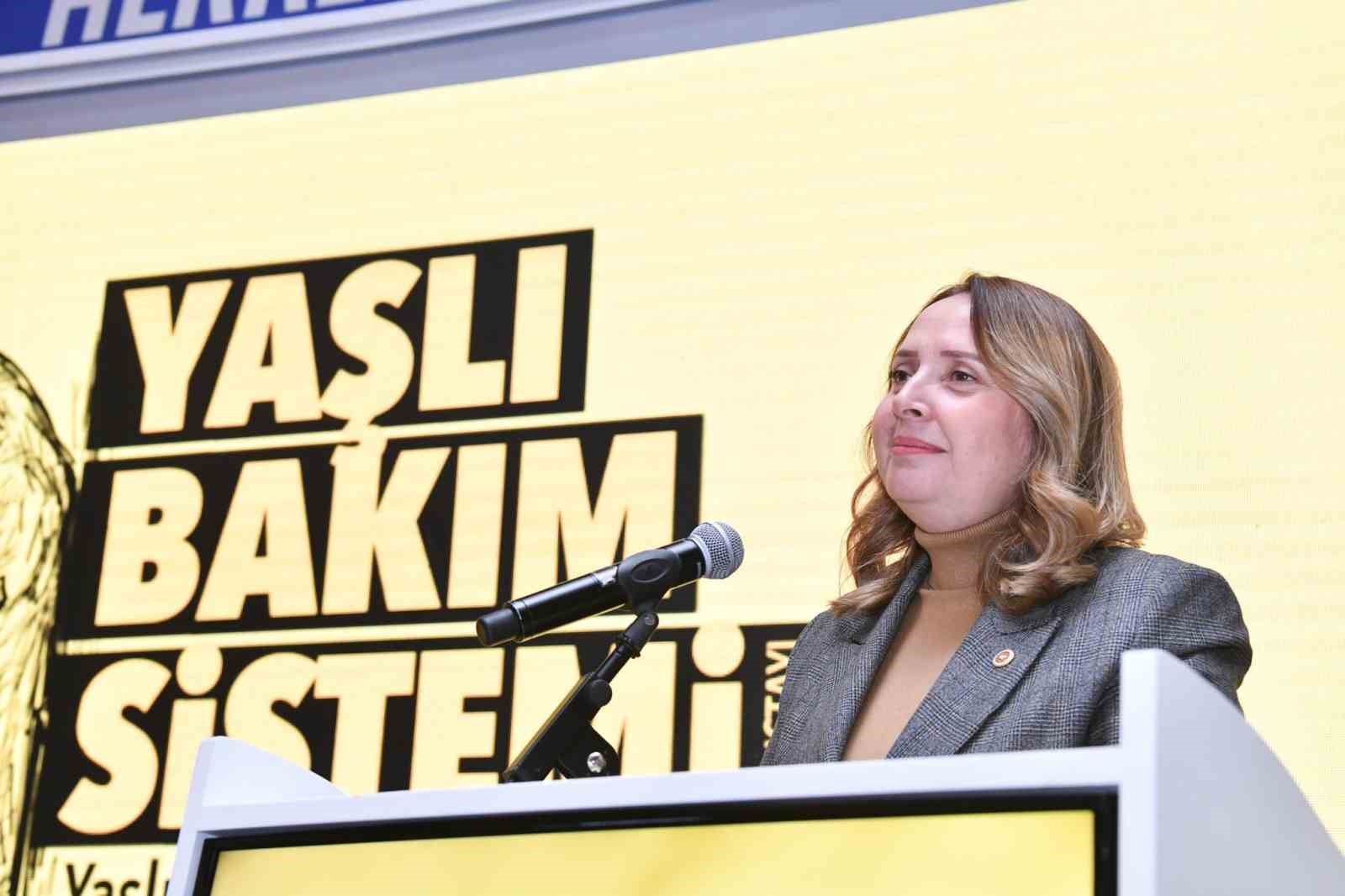 ABB Başkanı Yavaş: &ldquo;Belediye olarak yaşlı bireylerin hayatını kolaylaştıracak tedbirler almamız gerekiyor&rdquo;
