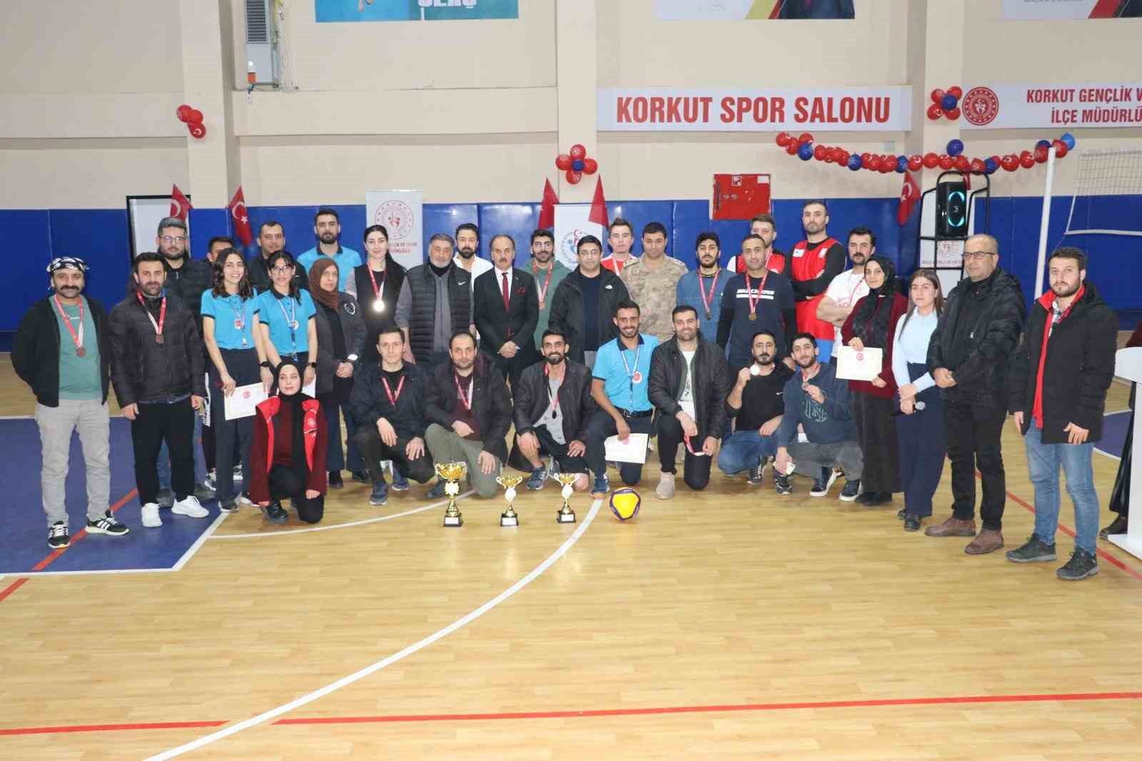 &ldquo;Kurumlar Arası Voleybol Turnuvası&rdquo; sona erdi

