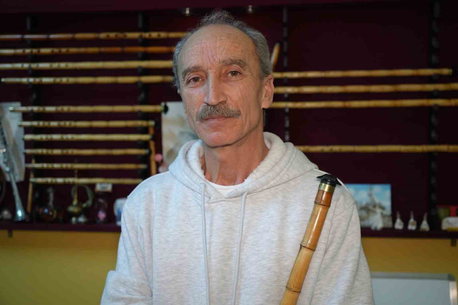 Tasavvuf musikisini gen&ccedil;lerle buluşturan neyzen: Hem &uuml;retiyor hem &ouml;ğretiyor
