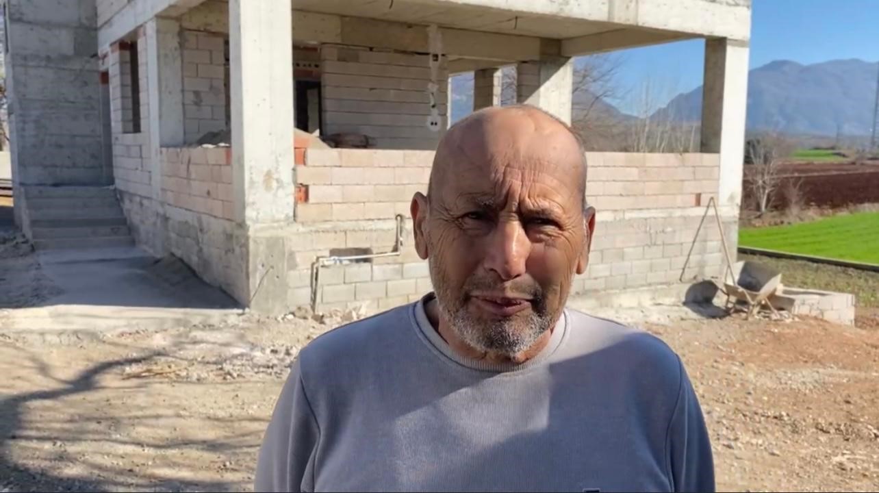 Osmaniye&rsquo;de "Yerinde D&ouml;n&uuml;ş&uuml;m Projesi"yle yapılan k&ouml;y evleri hızla y&uuml;kseliyor
