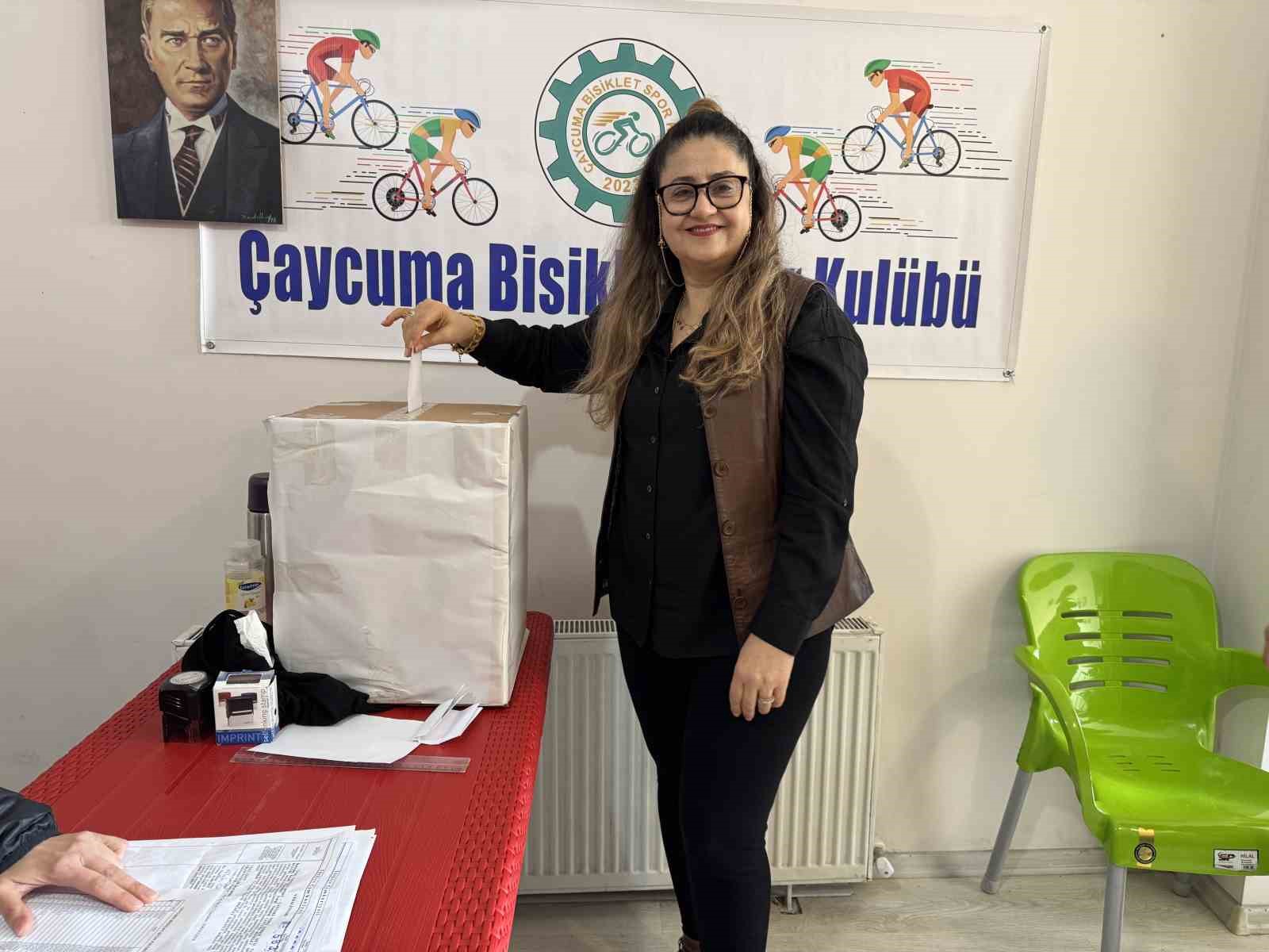 Zonguldak’ta bisiklet kulübüne kadın başkan seçildi