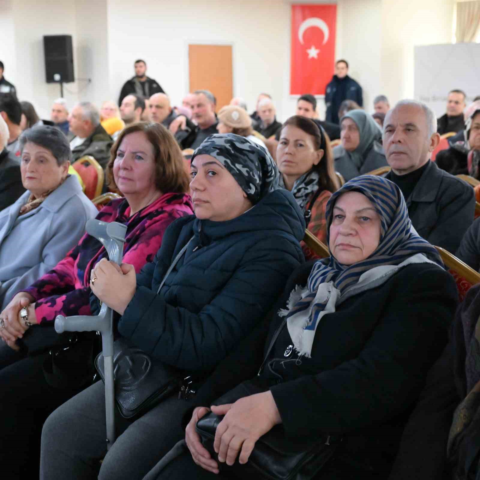 Gaziosmanpaşa’da kura çekiminde hak sahiplerinin daireleri belirlendi
