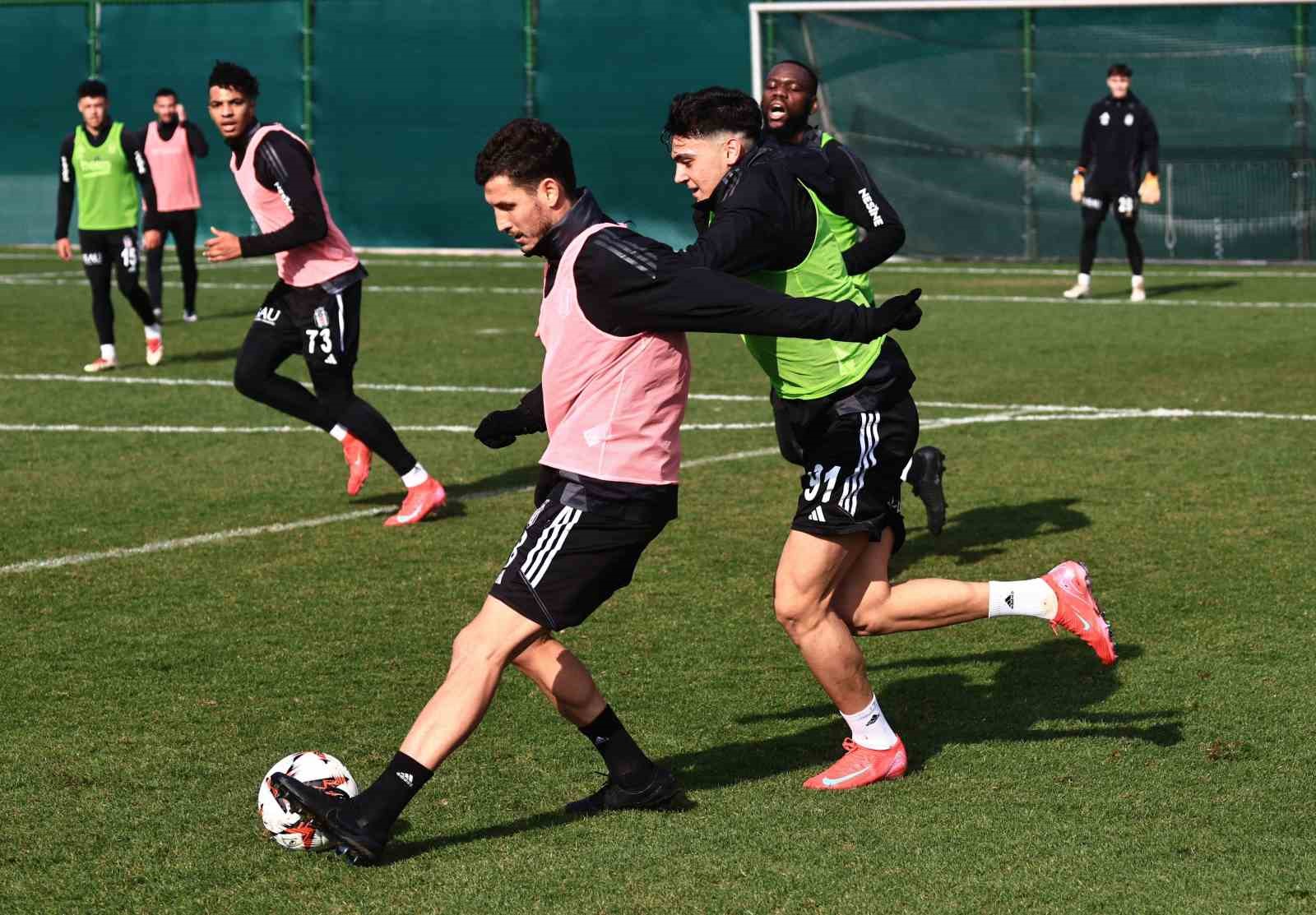 Beşiktaş’ta Ole Gunnar Solskjaer, ilk antrenmanına çıktı