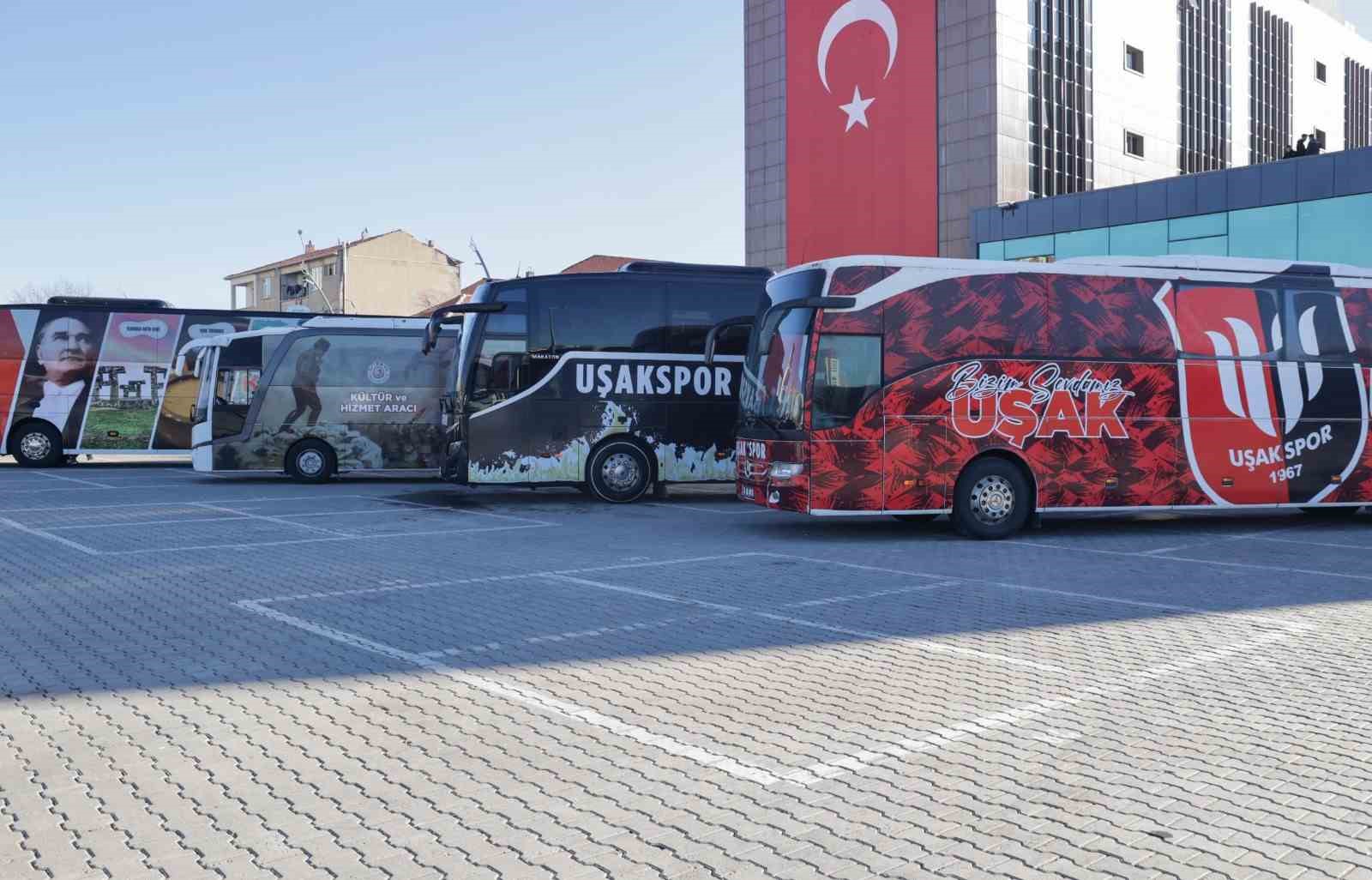 Başkan Yalım yeni araçları bizzat tanıtarak kültür turlarının müjdesini verdi
