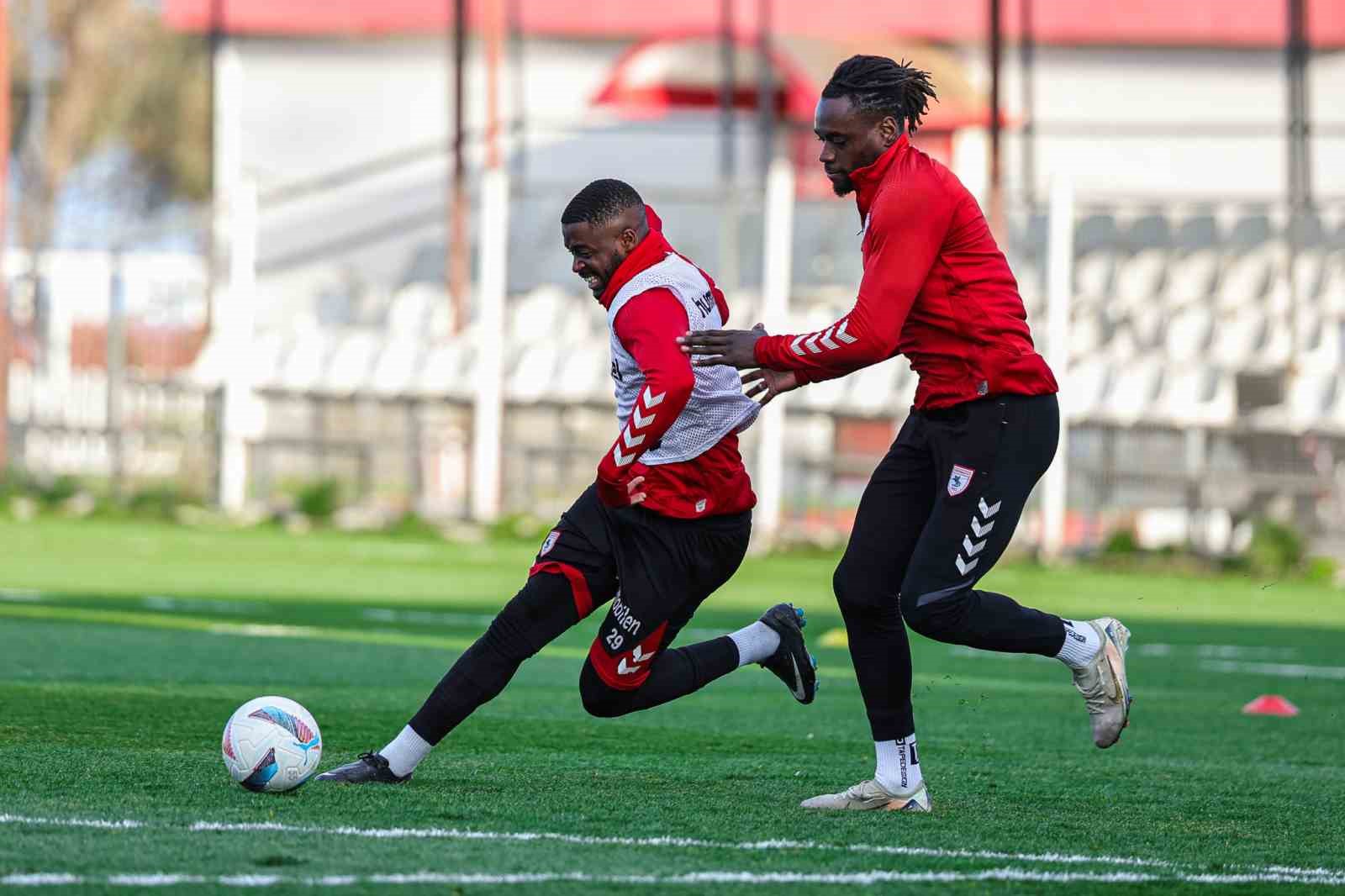 Samsunspor, Gaziantep FK maçı hazırlıklarını sürdürdü
