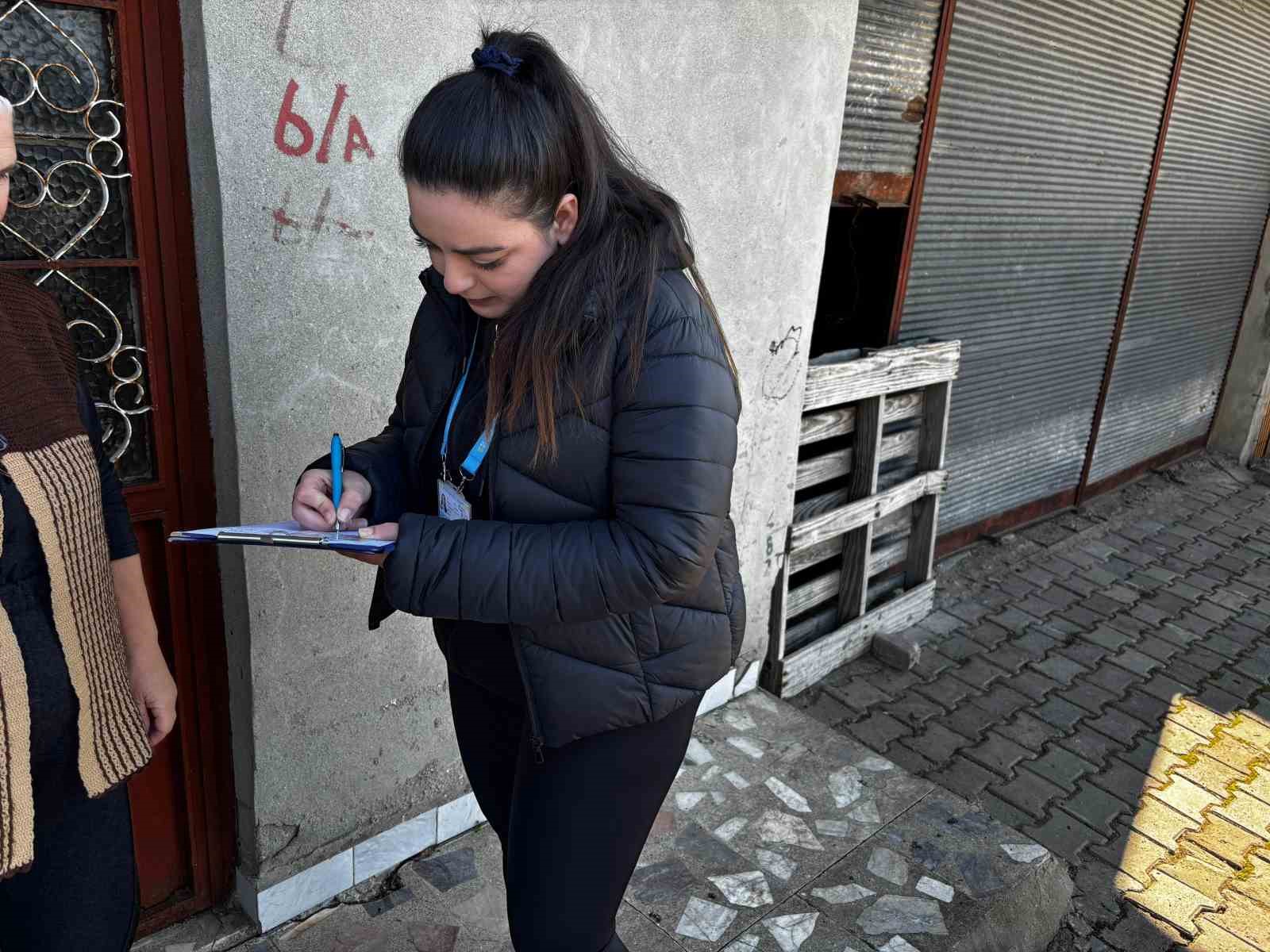 Silivri Belediyesi 15 bin haneye ay&ccedil;i&ccedil;ek yağı dağıtım projesi başlattı
