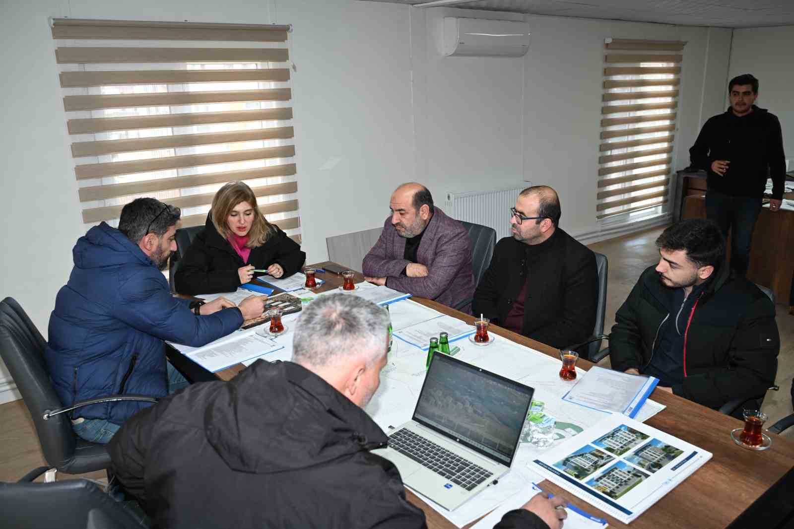 Milletvekili Ölmeztoprak, Bahçebaşı şantiye alanını inceledi