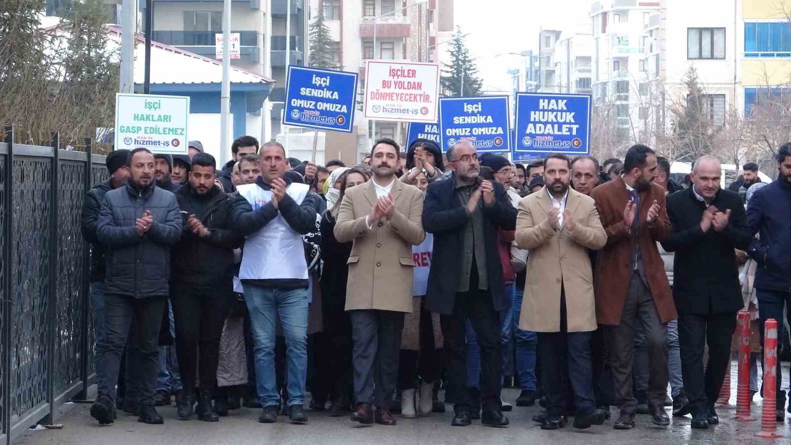HAK-İŞ Genel Başkan Yardımcısı Kayabaşı&rsquo;dan Van&rsquo;da işten &ccedil;ıkarılan iş&ccedil;ilere destek
