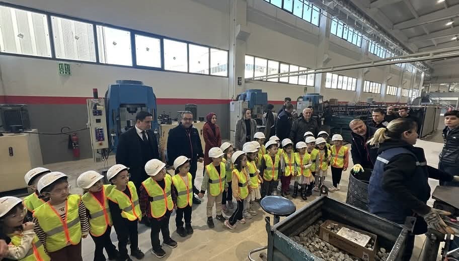 Simav’da miniklere meslek tanıtımı, "Ustasından İşin Sırrı" projesi başladı