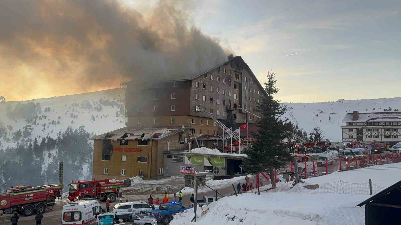 Başkan &Ouml;zcan, otel yangınındaki son durumu aktardı
