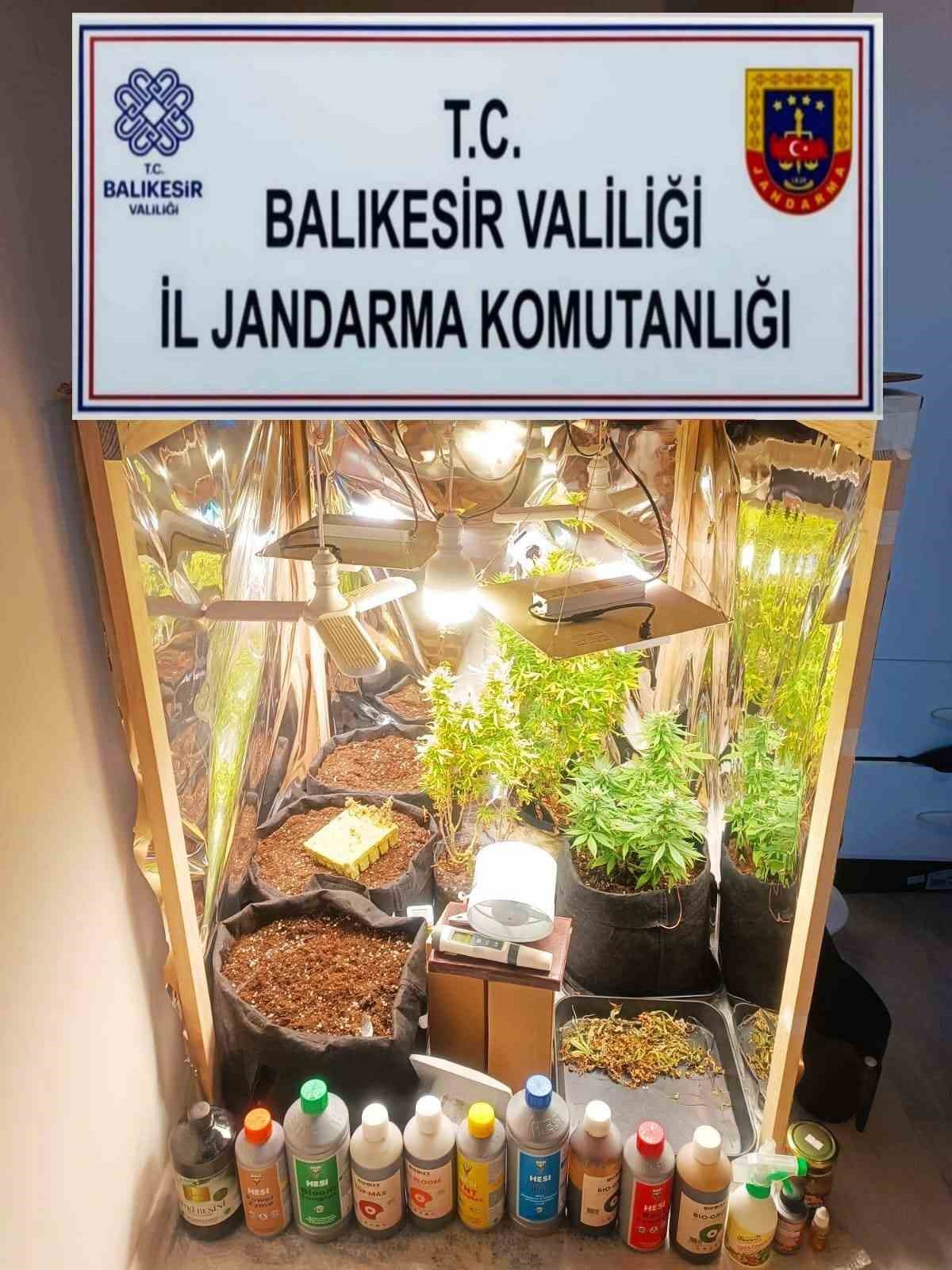 Balıkesir&rsquo;de 2 uyuşturucu taciri yakalandı

