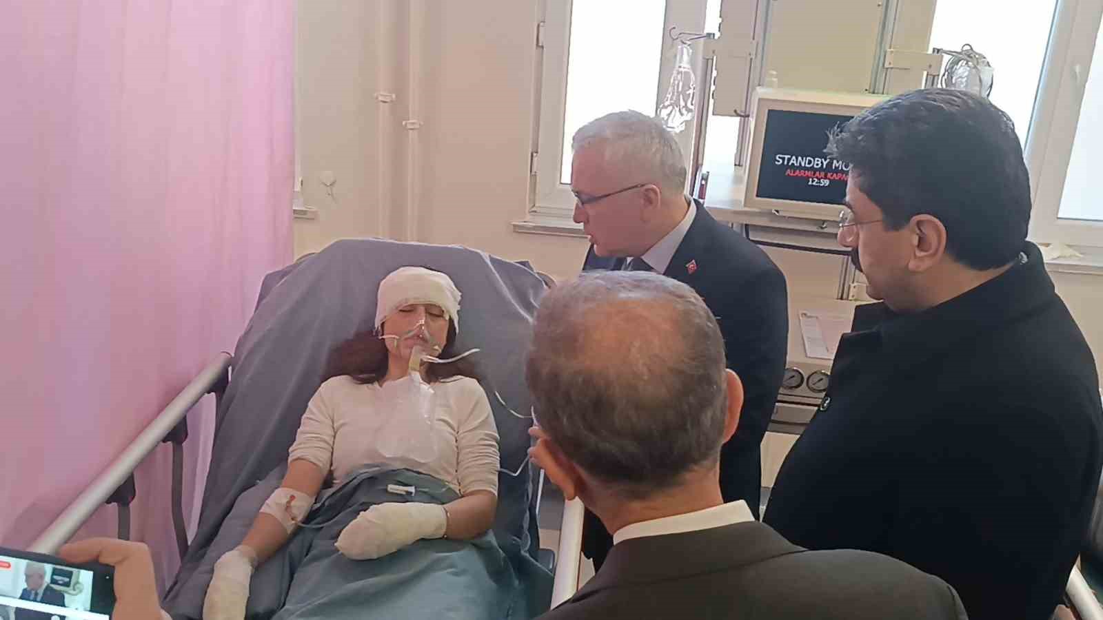Vali Şimşek, patlamadan dolayı yaralananların hayati tehlikelerinin bulunmadığını a&ccedil;ıkladı
