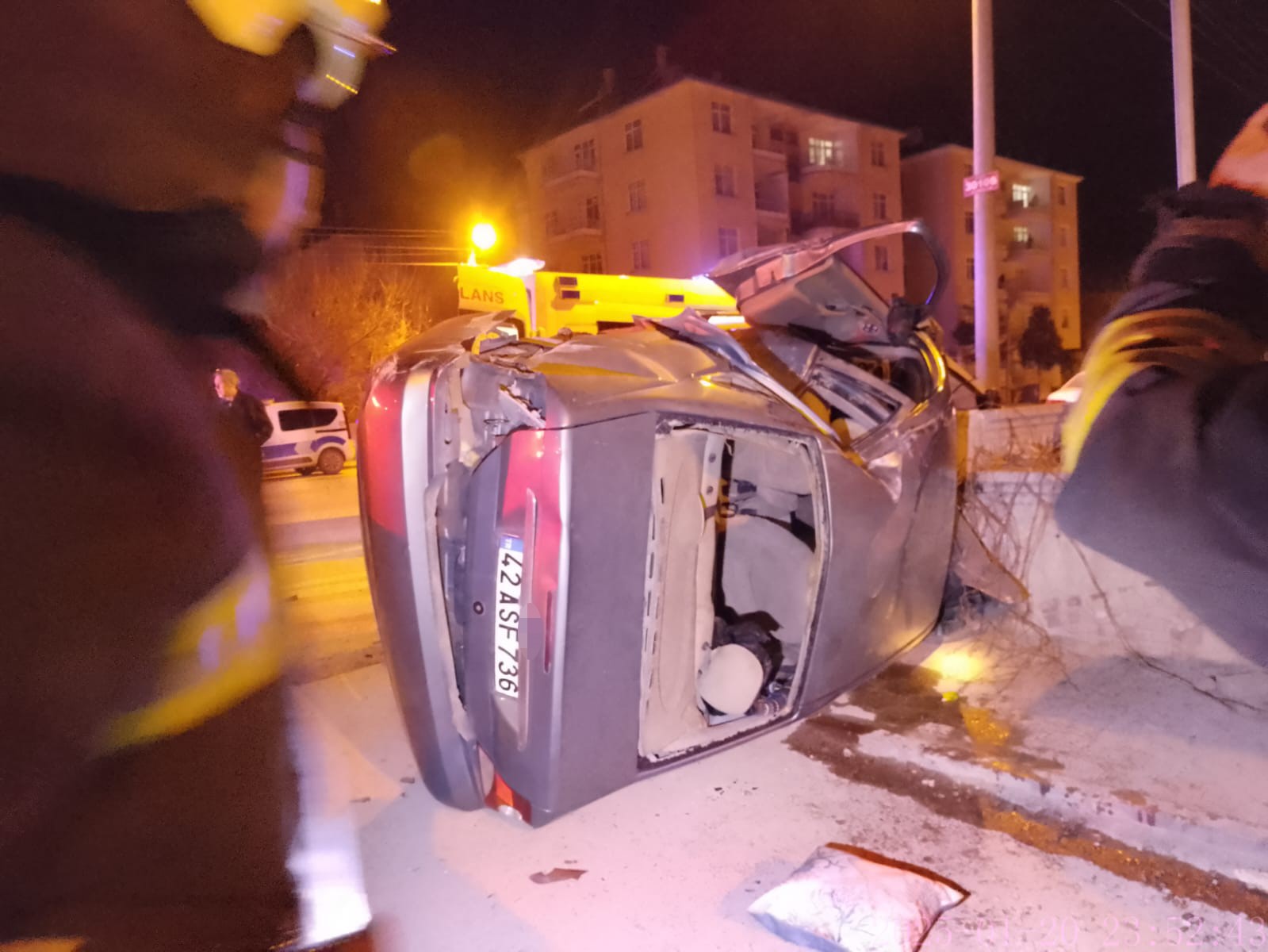 Akşehir’de otomobil takla attı: 1’i ağır 5 yaralı