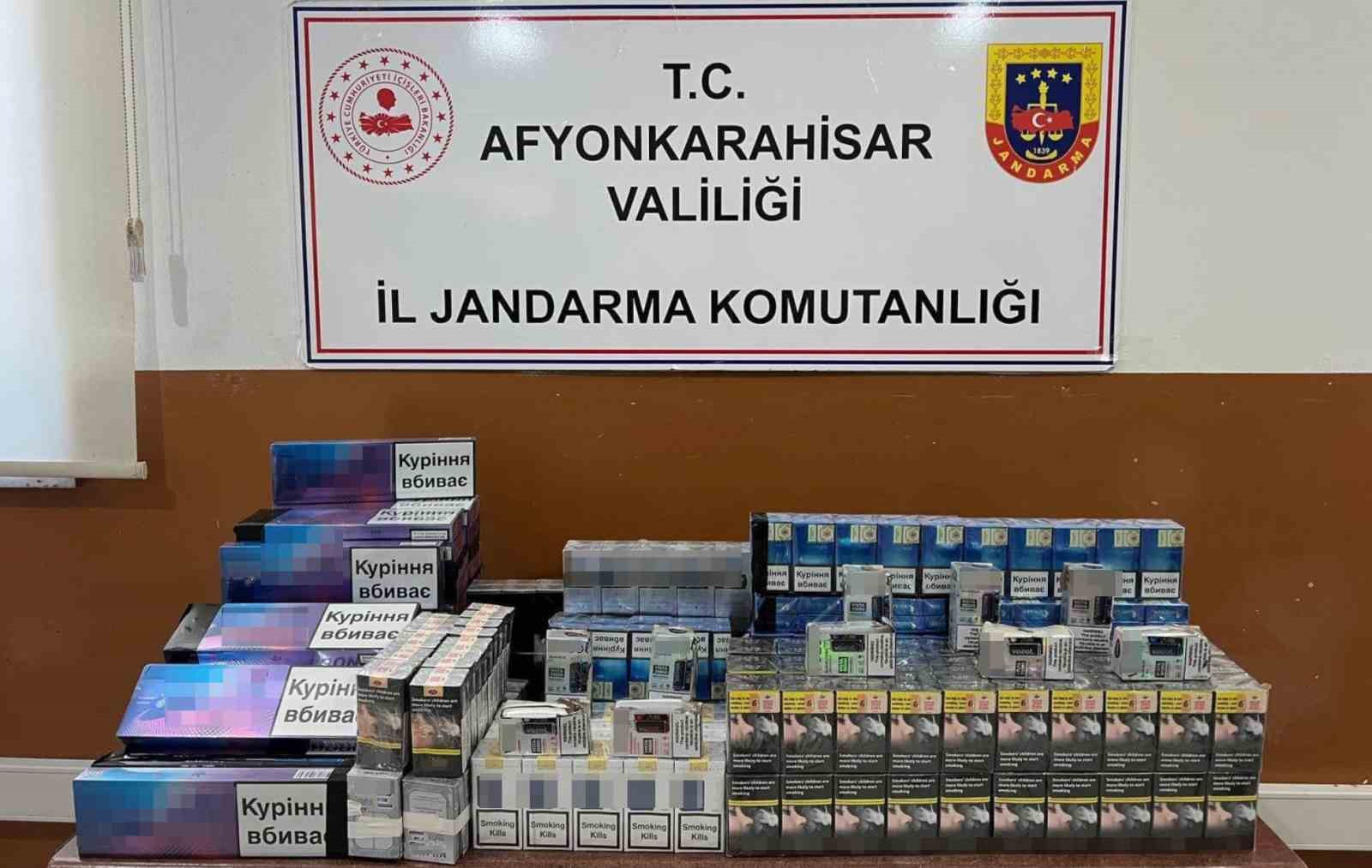 Afyonkarahisar’da kaçak elektronik ve normal sigara ele geçirildi