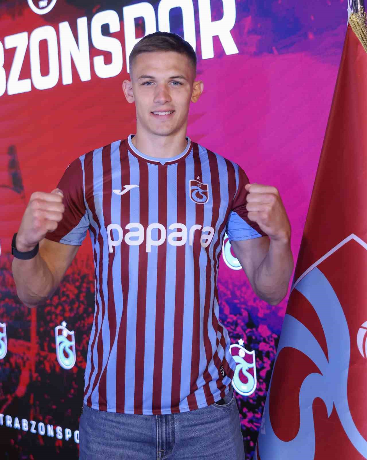 Trabzonspor’un Ukraynalı golcüsü Sikan imzayı attı