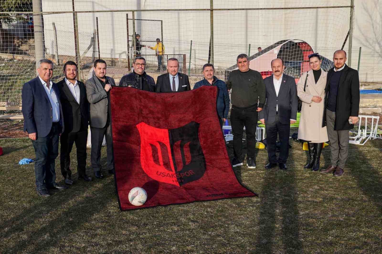 Başkan Yalım&rsquo;dan Uşakspor sporcularına ziyaret
