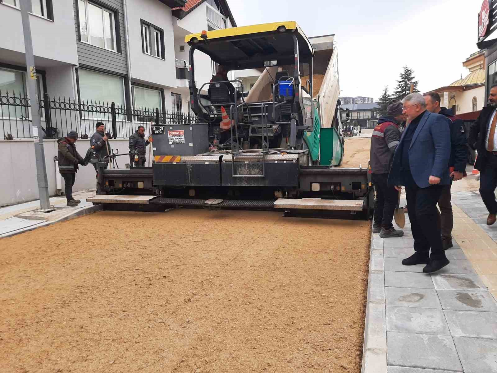 &Ccedil;orum Belediyesi&rsquo;nden Binevler&rsquo;de hummalı &ccedil;alışma
