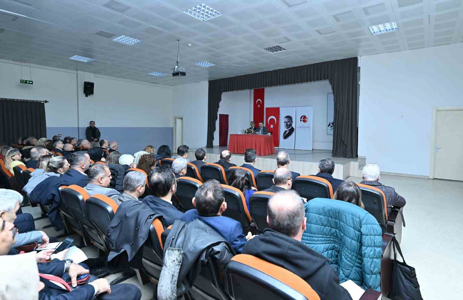 Vali Aksoy&rsquo;dan muhtarlara iş birliği &ccedil;ağrısı
