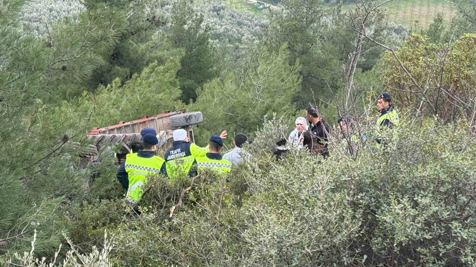 Bursa’da traktör şarampole yuvarlandı: 1 ölü, 1 yaralı