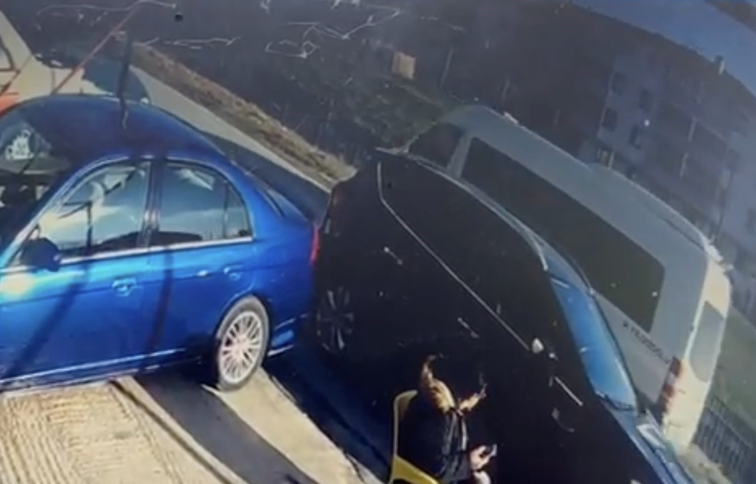 Kapaklı&rsquo;da servis minib&uuml;s ile &ccedil;arpışan bisikletli &ccedil;ocuk yaralandı
