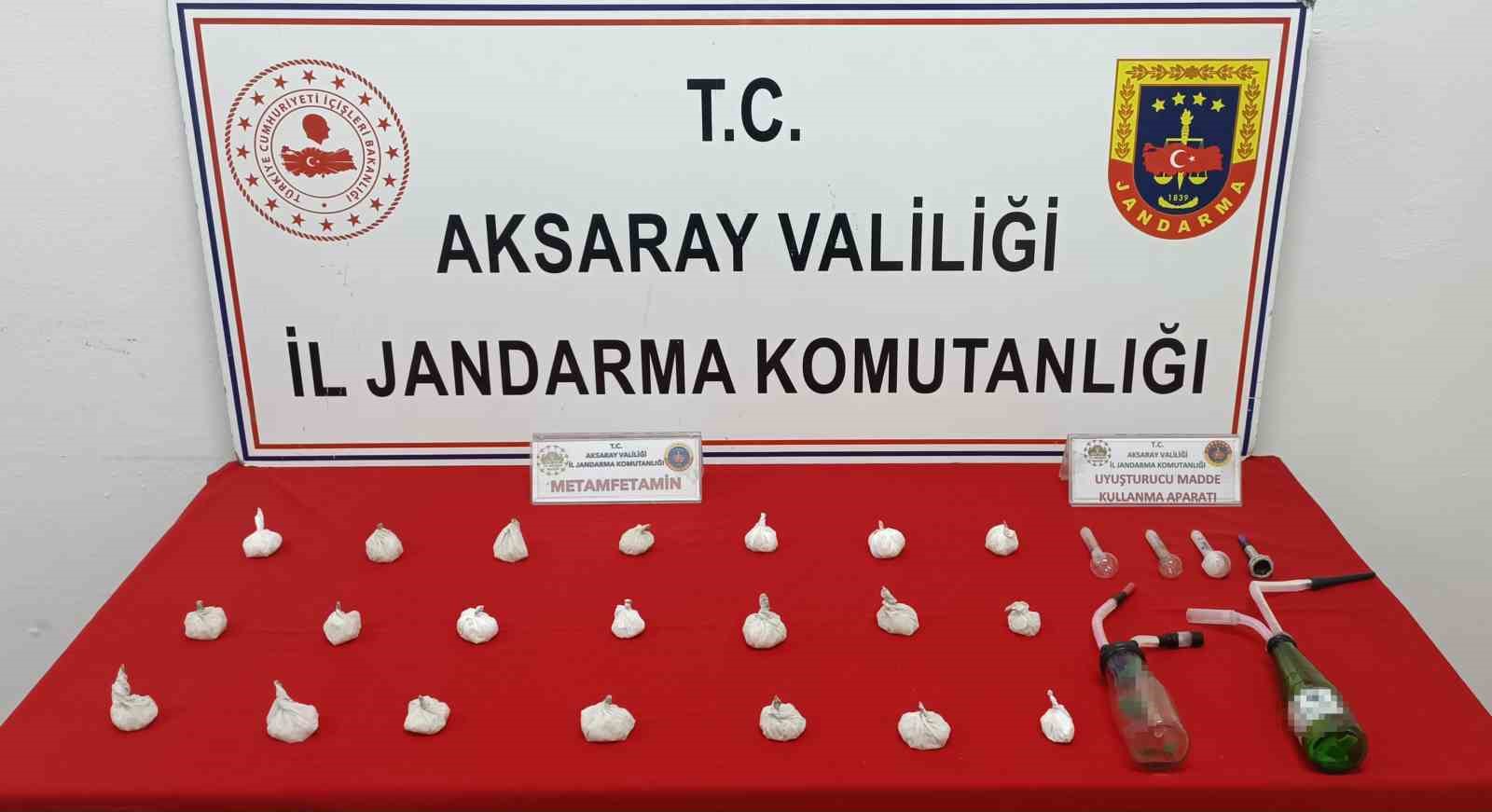 Aksaray’da uyuşturucu ticareti yapan 2 kişi tutuklandı