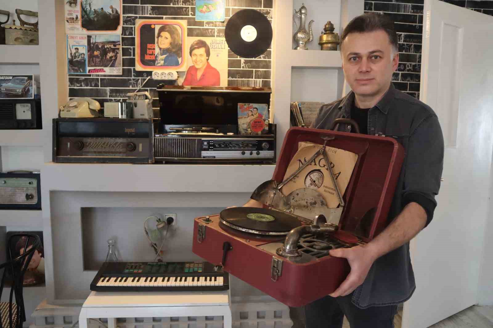 (ÖZEL) Eski hatıraları canlı tutuyor