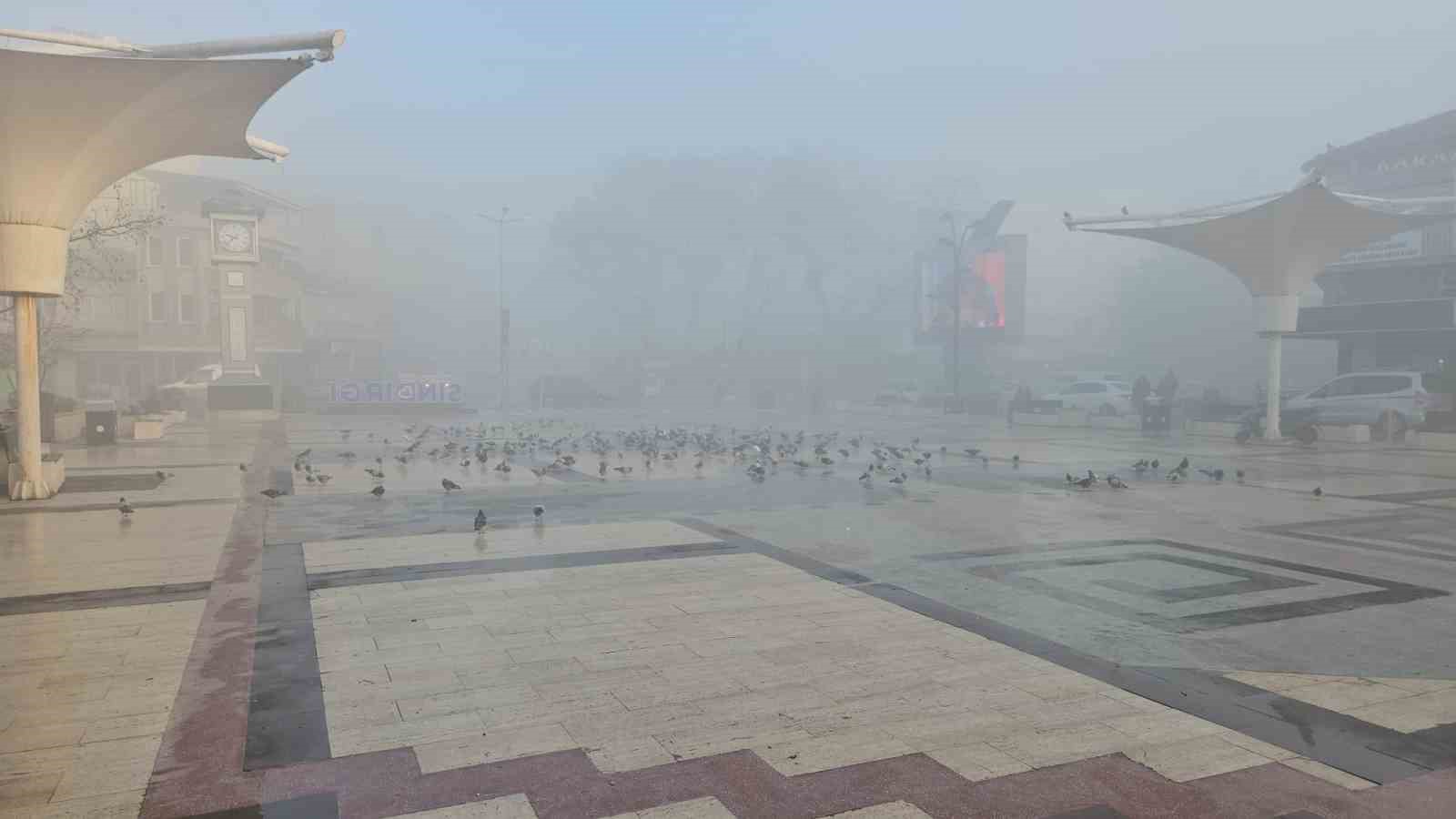 Sındırgı'da yoğun sis etkili oluyor İhlas Haber Ajansı