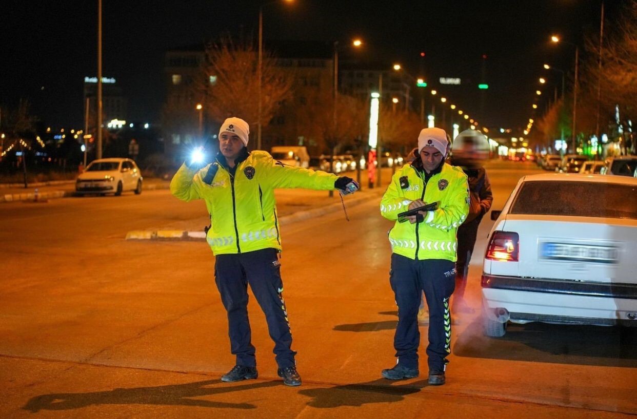 Isparta’da 20 günde 21 bin 703 sürücüye cezai işlem: 568 araç trafikten men edildi