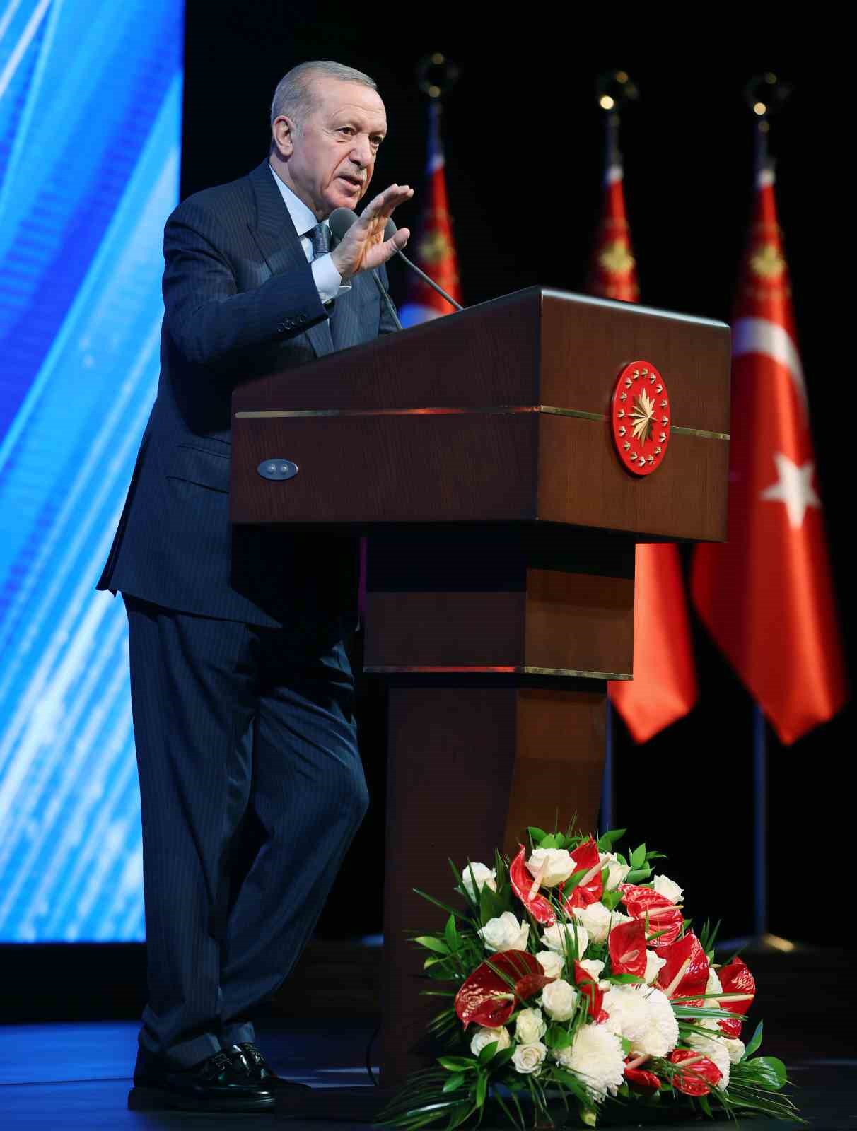 Cumhurbaşkanı Erdoğan: “Hızlı işleyen bir adalet sistemi inşa edeceğiz”
